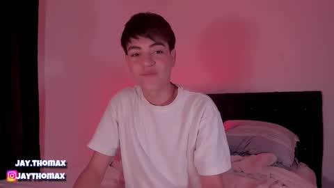 jaythomax online show from December 2024 09:31:02 PM