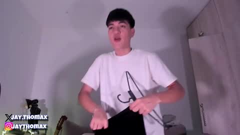 jaythomax online show from February 2025 10:25:02 PM