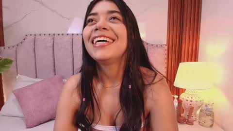 Jazmin online show from October 2025 07:47:02 PM