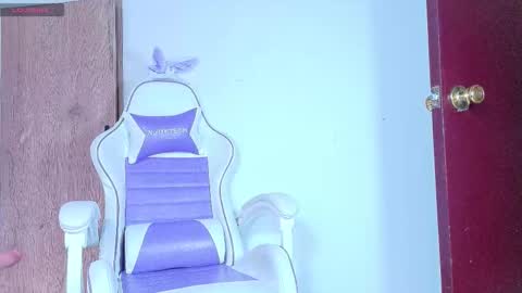 Snapshot of jazmin_barreraa chatting on October 2025 06:49:02 PM jazmin online show from October 2025 06:49:02 PM