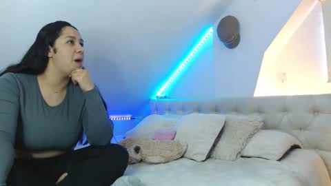 Snapshot of jazmin_dharius chatting on October 2025 11:00:02 AM Jazmin and Scarlett online show from October 2025 11:00:02 AM