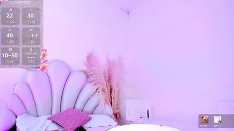 Snapshot of jazminn_01 chatting on July 2026 07:23:02 AM Jazmin online show from July 2026 07:23:02 AM