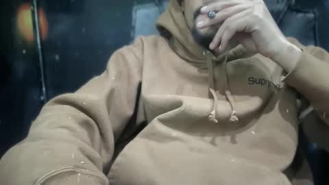 Snapshot of jbloxs chatting on October 2025 03:03:02 AM Royal Family online show from October 2025 03:03:02 AM