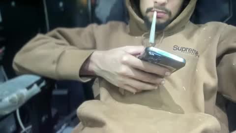 Snapshot of jbloxs chatting on October 2025 03:12:02 AM Royal Family online show from October 2025 03:12:02 AM