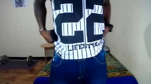 Snapshot of jboy_s chatting on February 2025 05:39:01 PM jboy_s online show from February 2025 05:39:01 PM