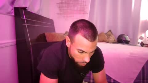 JcMax305 online show from March 2025 03:02:02 PM