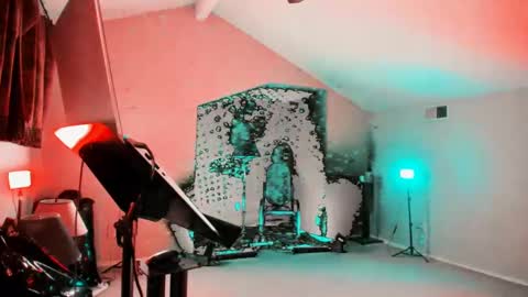 Snapshot of jdineuless chatting on February 2025 11:31:01 PM JDinEuless online show from February 2025 11:31:01 PM