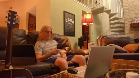 Snapshot of jdineuless chatting on September 2025 10:43:01 PM JDinEuless online show from September 2025 10:43:01 PM