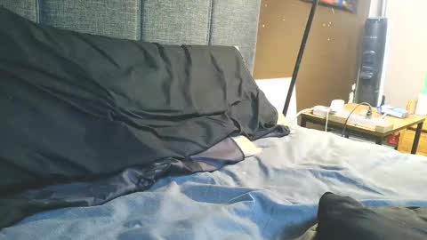 jdog00133 online show from November 2025 05:24:02 PM