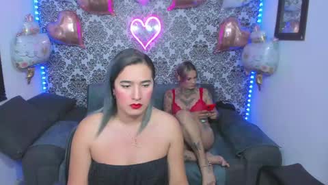 Snapshot of jdstudio chatting on April 2026 03:07:02 AM . Julianita y Valery . online show from April 2026 03:07:02 AM