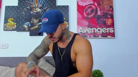 Snapshot of jean_lopez chatting on January 2025 03:43:02 AM Jean axelcrow Modelo Independiente online show from January 2025 03:43:02 AM