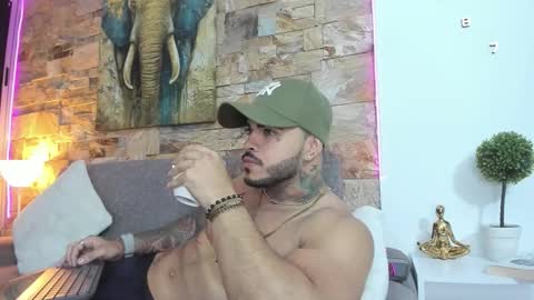 Jean  axelcrow       Modelo Independiente online show from September 2025 06:19:02 AM