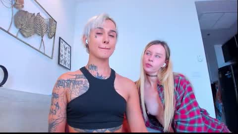 Snapshot of jean_mokujin chatting on October 2025 02:45:02 AM Akila and Daria online show from October 2025 02:45:02 AM