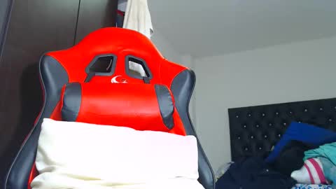 Snapshot of jeancarloscum chatting on February 2026 11:43:01 PM Jean Carlos online show from February 2026 11:43:01 PM