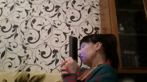 Snapshot of jeanedavis chatting on February 2025 12:48:01 PM JeaneDavis online show from February 2025 12:48:01 PM