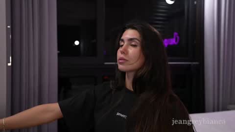 Bianca online show from October 2025 07:55:01 PM