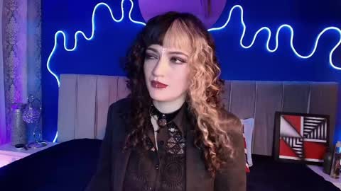 Jean online show from May 2026 07:44:02 PM