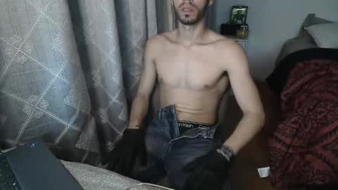 Snapshot of jeanpierbello7 chatting on May 2026 04:10:02 AM jean pier bello Silva online show from May 2026 04:10:02 AM
