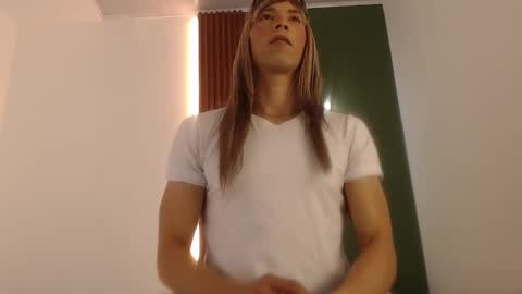 Snapshot of jeanys_sneider chatting on January 2025 09:55:02 PM Jeays online show from January 2025 09:55:02 PM