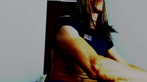 Snapshot of jeanys_sneider chatting on February 2025 02:04:01 AM Jeays online show from February 2025 02:04:01 AM