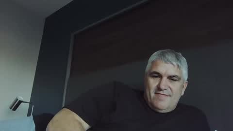 dadbody71 online show from December 2024 08:01:02 PM