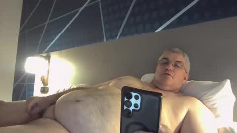 dadbody71 online show from March 2025 05:55:02 AM