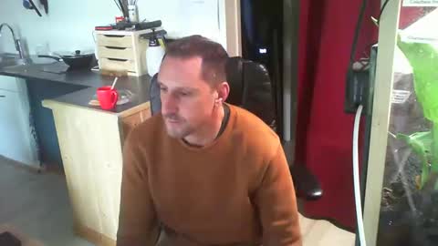 Snapshot of jef74700 chatting on December 2024 09:27:01 AM Jrme online show from December 2024 09:27:01 AM