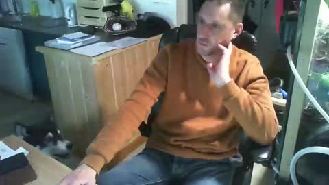 Snapshot of jef74700 chatting on February 2025 08:39:02 AM Jrme online show from February 2025 08:39:02 AM