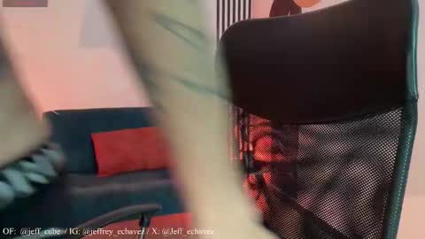 Jeff and Mugi  Independent model online show from October 2025 12:44:01 AM