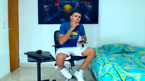 Snapshot of jeffer21_hot chatting on January 2025 05:45:02 AM jeffer21_hot online show from January 2025 05:45:02 AM