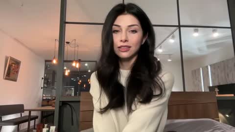 Snapshot of jeffreycola chatting on December 2025 08:25:01 PM jennifer bones online show from December 2025 08:25:01 PM