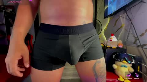 Snapshot of jeffvalemtino chatting on April 2026 11:48:01 PM jeffrey online show from April 2026 11:48:01 PM