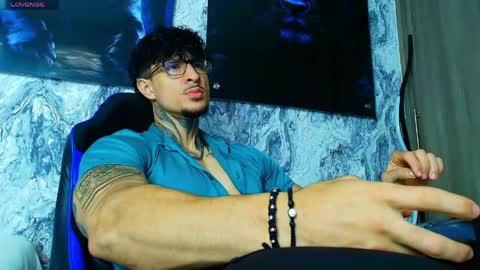 Snapshot of jeins_carter chatting on April 2026 12:44:02 PM JC online show from April 2026 12:44:02 PM