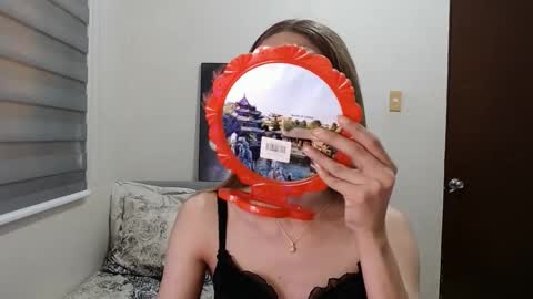 Snapshot of jelayasianxx chatting on February 2025 02:27:01 AM Lexie online show from February 2025 02:27:01 AM