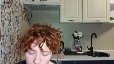 Snapshot of jelly_cherry chatting on February 2025 04:30:02 AM Emily online show from February 2025 04:30:02 AM