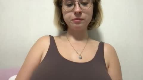 Snapshot of jelly_gum chatting on September 2025 01:56:02 PM Inna  online show from September 2025 01:56:02 PM