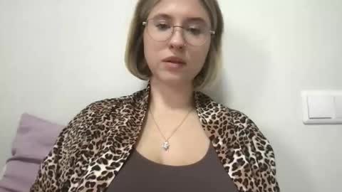 Snapshot of jelly_gum chatting on October 2025 06:36:01 AM Inna  online show from October 2025 06:36:01 AM