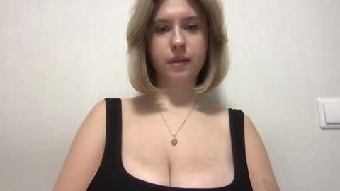 Snapshot of jelly_gum chatting on November 2025 07:41:02 AM Inna online show from November 2025 07:41:02 AM