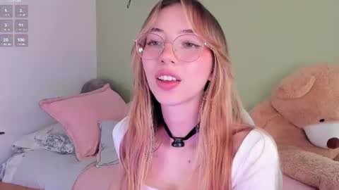 Jelly  online show from July 2026 02:33:02 AM