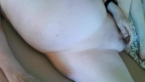 Snapshot of jellykulli chatting on April 2026 07:03:02 AM jellykulli online show from April 2026 07:03:02 AM