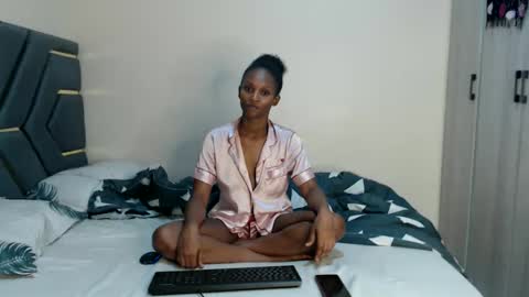 Snapshot of jemimaaam chatting on June 2026 05:01:01 AM Jemmi online show from June 2026 05:01:01 AM