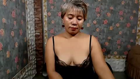 Snapshot of jemm36 chatting on January 2025 01:29:01 AM Jem online show from January 2025 01:29:01 AM