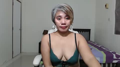 Snapshot of jemm36 chatting on February 2025 08:17:01 AM Jem online show from February 2025 08:17:01 AM