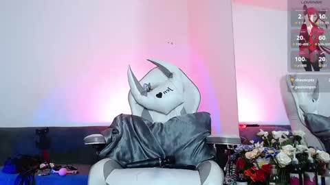 jen online show from September 2025 09:58:01 PM