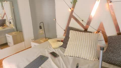 Jena  online show from April 2026 03:12:01 AM