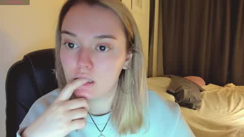 Snapshot of jeniceloveit_ chatting on April 2026 09:01:02 AM Jenice online show from April 2026 09:01:02 AM