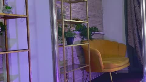 Jenifer  online show from May 2026 07:11:01 PM