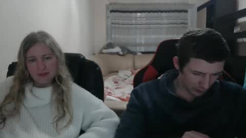 Snapshot of jenisandpeter chatting on March 2025 07:45:02 PM JenisAndPeter online show from March 2025 07:45:02 PM