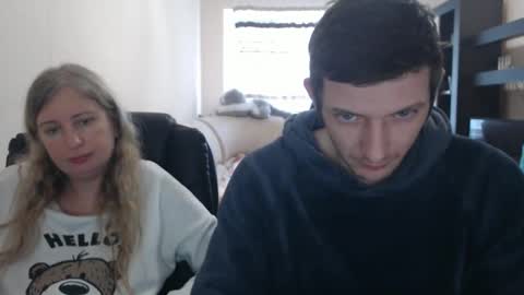 Snapshot of jenisandpeter chatting on March 2025 10:11:02 AM JenisAndPeter online show from March 2025 10:11:02 AM