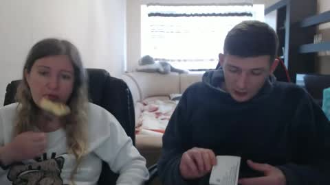 Snapshot of jenisandpeter chatting on March 2025 09:23:02 AM JenisAndPeter online show from March 2025 09:23:02 AM